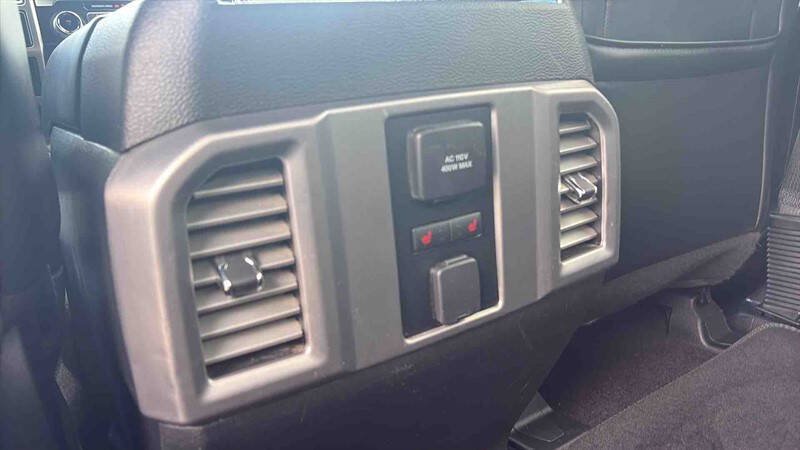 Used 2016 Ford F150 Platinum w/ Equipment Group 701A Luxury AWD/4WD image 21