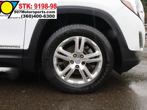 Used 2020 GMC Terrain SLE image 24