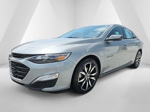 Used 2024 Chevrolet Malibu RS FWD image 3
