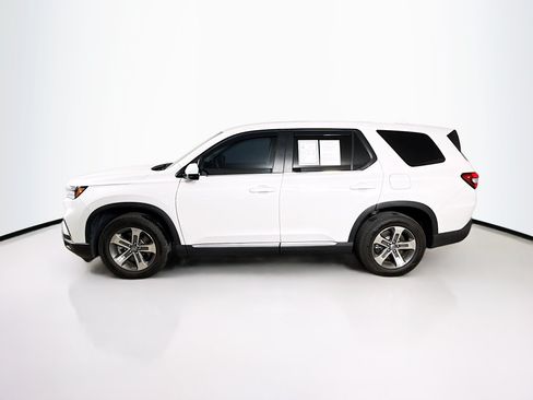 Used 2025 Honda Pilot EX-L image 7