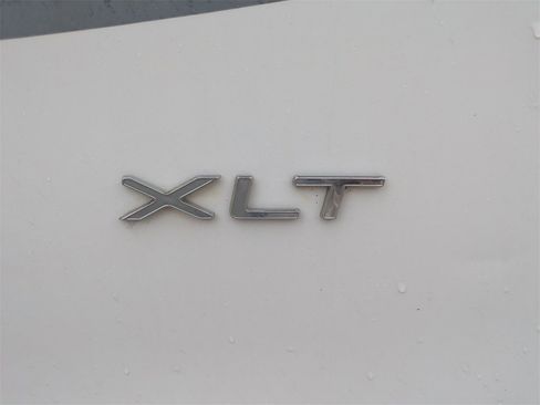 Used 2018 Ford Transit 350 XLT image 15