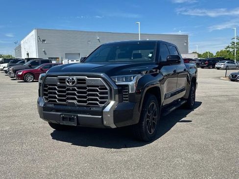 Used 2024 Toyota Tundra Platinum w/ TRD Off-Road Package AWD/4WD image 9