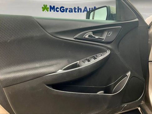 Used 2024 Chevrolet Malibu LT image 18