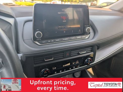 Used 2023 Nissan Rogue SV FWD image 20