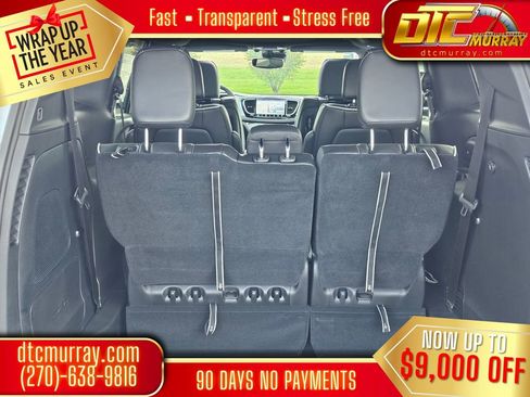 New 2026 Chrysler Pacifica Limited w/ Uconnect Theater Family Group image 30