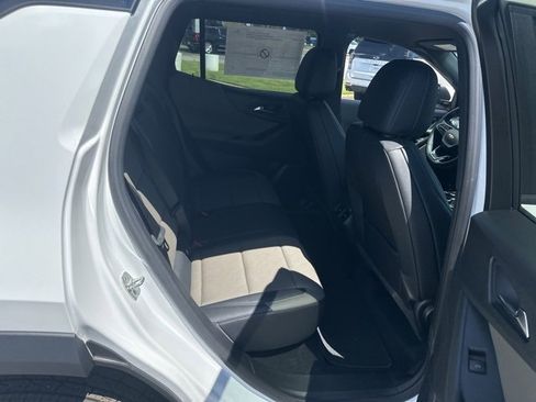 New 2026 Chevrolet Equinox LT w/ Convenience Package II image 31