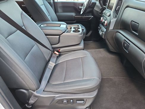 Used 2022 GMC Sierra 3500 SLT w/ Gooseneck/5TH Wheel Package image 21