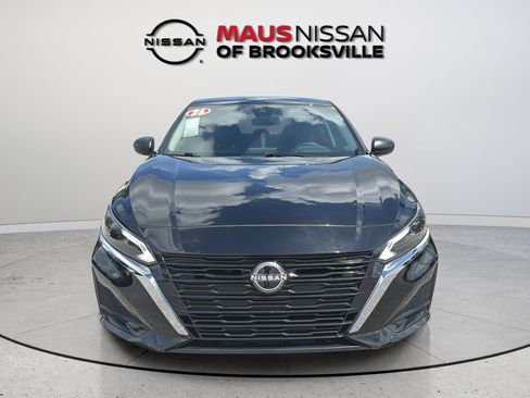 Certified 2025 Nissan Altima 2.5 S FWD image 3