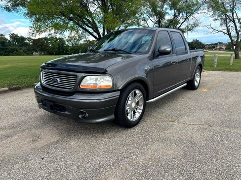 Used 2002 Ford F150 Harley-Davidson image 3