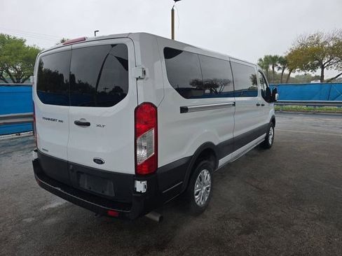 Used 2023 Ford Transit 350 XLT image 4