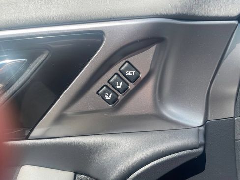 Used 2020 Subaru Outback Limited XT AWD/4WD image 18