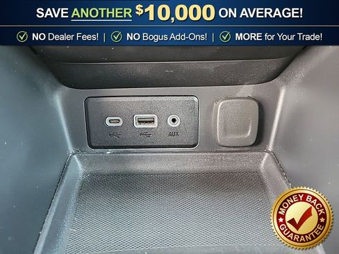 Used 2024 GMC Terrain SLE image 25