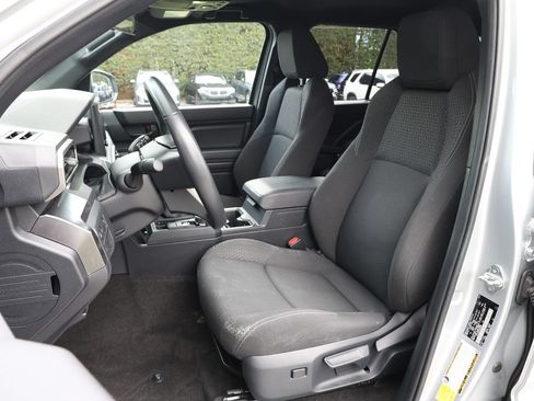 Used 2025 Toyota 4Runner SR5 AWD/4WD image 13