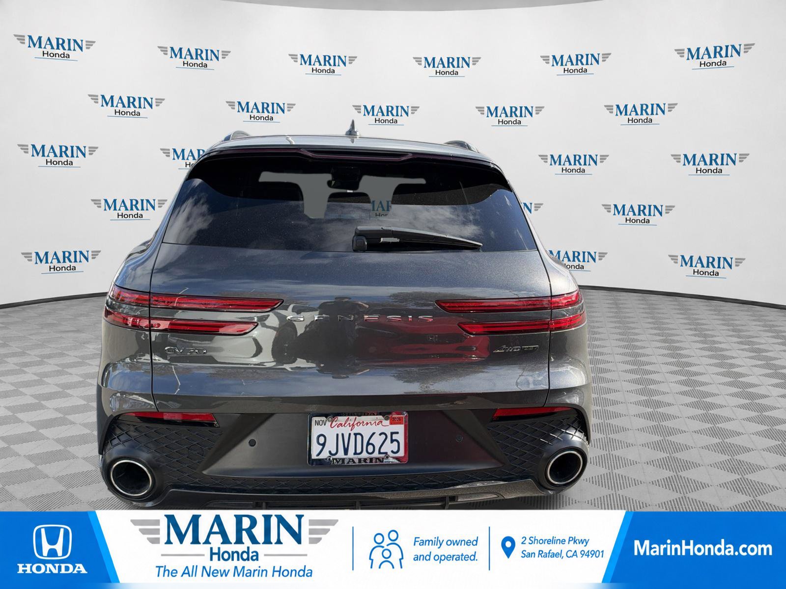 Used 2024 Genesis GV70 3.5T Sport w/ Sport Prestige Package AWD/4WD image 3