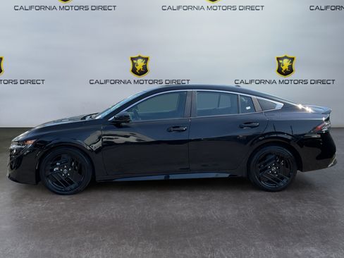 Used 2026 Nissan Sentra SR w/ Floor Mat Package FWD image 8