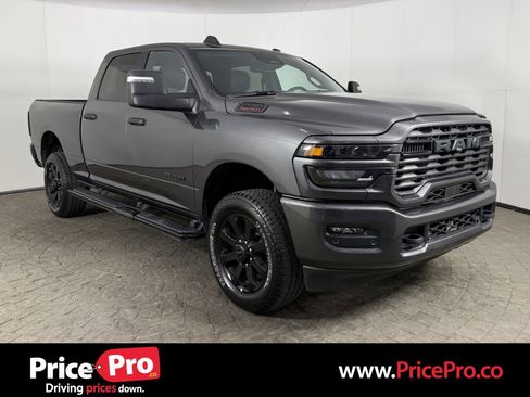 Used 2025 RAM 2500 Big Horn AWD/4WD image 1