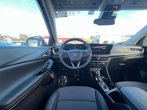 Used 2025 Buick Encore GX Preferred image 32