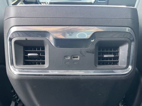 Used 2023 GMC Sierra 1500 Elevation AWD/4WD image 18