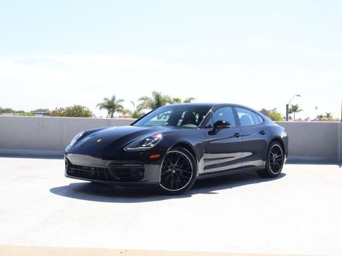 Certified 2023 Porsche Panamera 4 AWD/4WD image 1