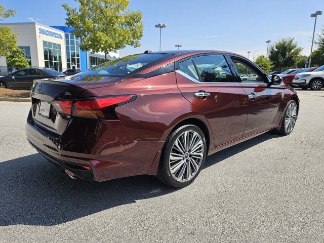 Used 2024 Nissan Altima 2.5 SL FWD image 8