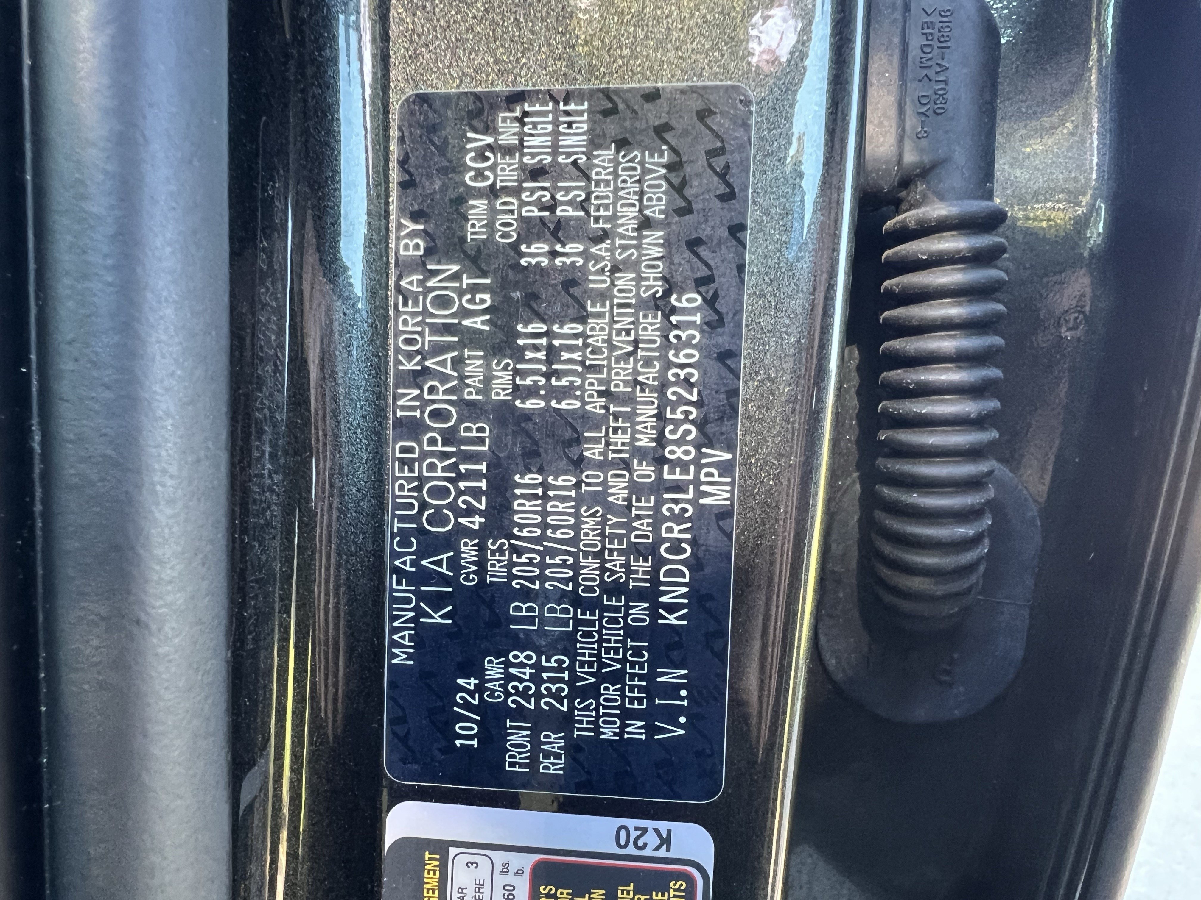 Used 2025 Kia Niro EX FWD image 37