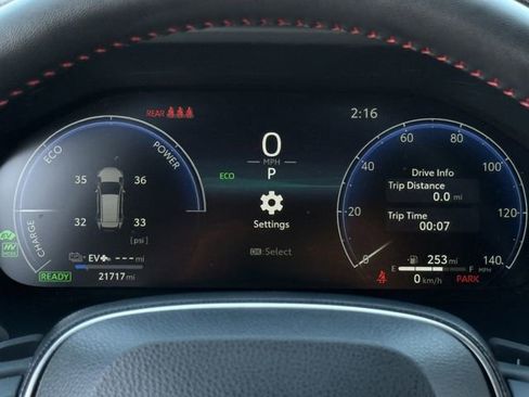 Used 2025 Toyota RAV4 XSE w/ Premium Package image 16