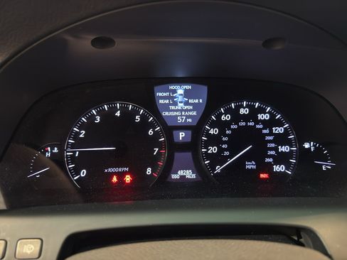 Used 2011 Lexus LS 460 AWD w/ Comfort Pkg image 17