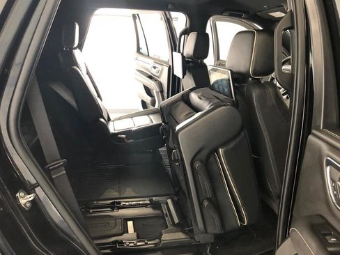 Used 2022 GMC Yukon SLT AWD/4WD image 17