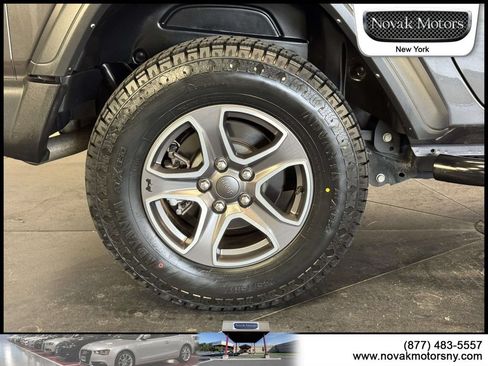 Used 2023 Jeep Wrangler Sport AWD/4WD image 9