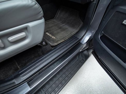 Used 2016 Toyota Sequoia Platinum image 39