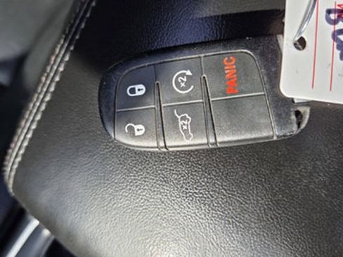 Used 2019 Dodge Durango GT AWD/4WD image 34