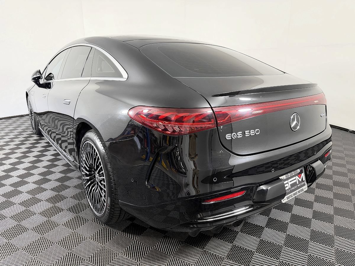 Used 2022 Mercedes-Benz EQS 580 4MATIC Sedan image 17