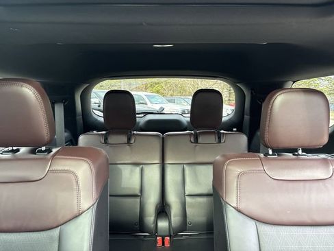 Certified 2023 Ford Explorer Platinum w/ Technology Package image 51