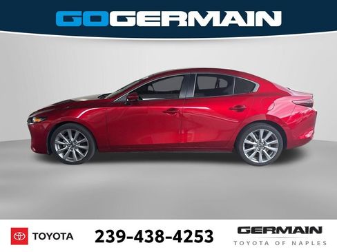 Used 2023 MAZDA MAZDA3 s FWD image 2