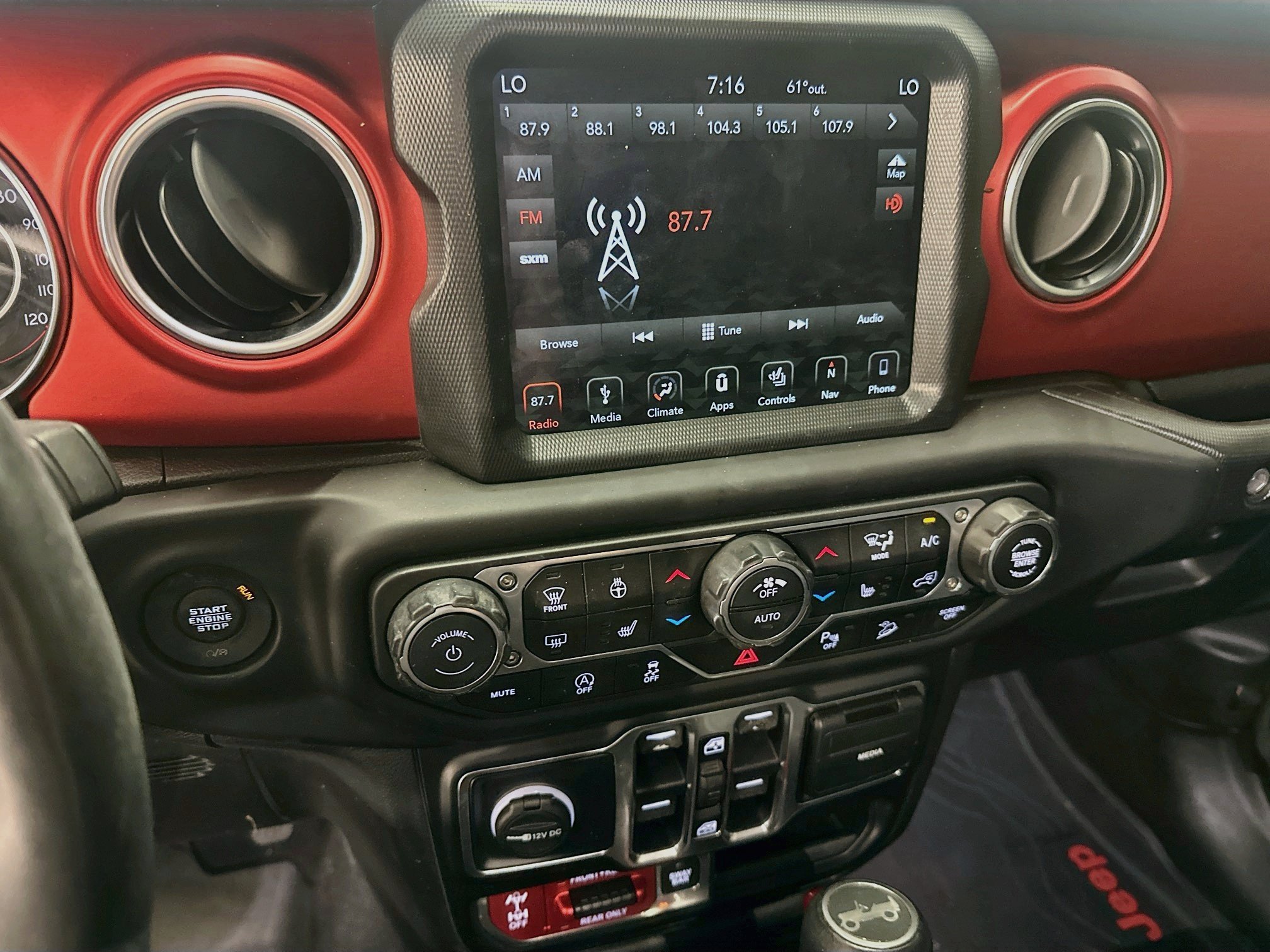 Used 2019 Jeep Wrangler Unlimited Rubicon AWD/4WD image 26