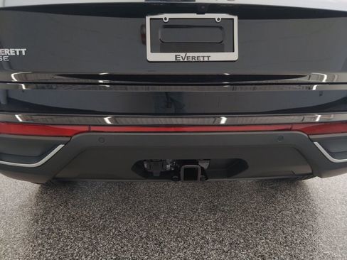 New 2026 Volkswagen Atlas Cross Sport SE FWD image 4