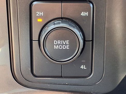 Used 2022 Ford F150 XLT w/ Equipment Group 302A High image 18