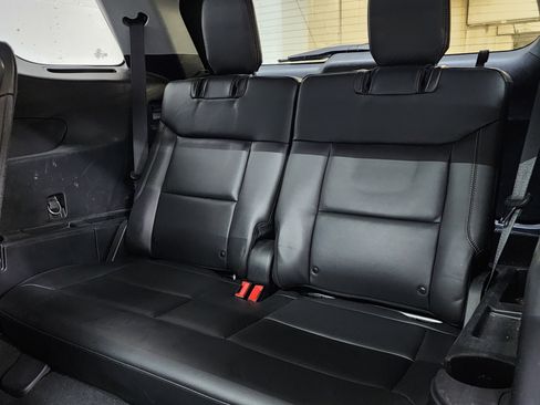 Used 2022 Ford Explorer XLT w/ Equipment Group 202A image 17