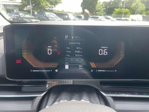 New 2026 Kia Carnival EX FWD image 27