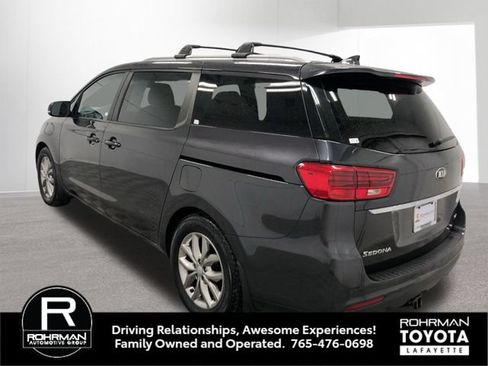 Used 2020 Kia Sedona EX FWD image 4