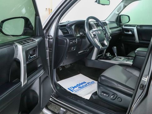 Used 2023 Toyota 4Runner SR5 Premium w/ Moonroof Package AWD/4WD image 3