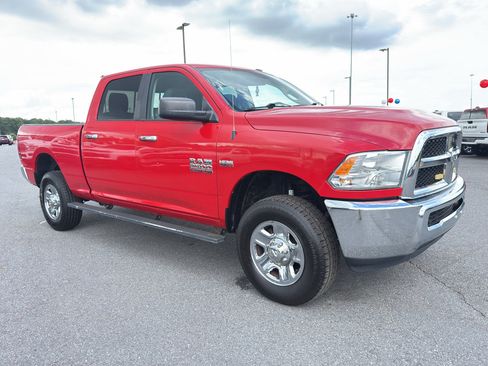 Used 2017 RAM 2500 SLT AWD/4WD image 2