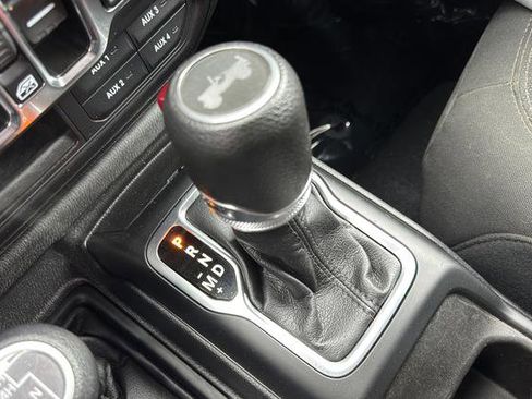 Used 2023 Jeep Wrangler Unlimited Sport AWD/4WD image 18