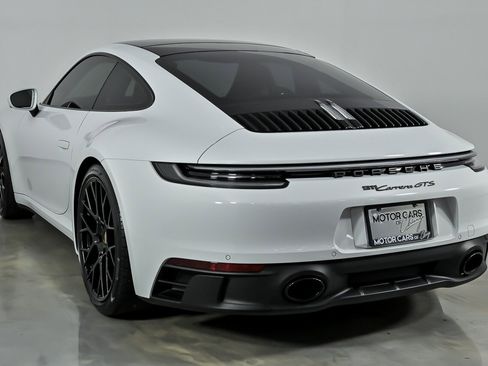 Used 2024 Porsche 911 Carrera GTS RWD image 10
