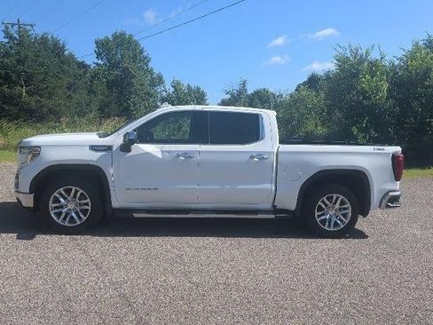 Used 2021 GMC Sierra 1500 SLT AWD/4WD image 2