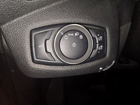 Used 2019 Ford Escape S image 12