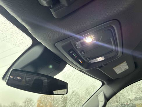 Used 2024 Chevrolet Silverado 1500 LT image 35