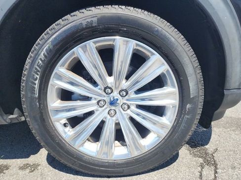 Used 2020 Ford Explorer Limited AWD/4WD image 27