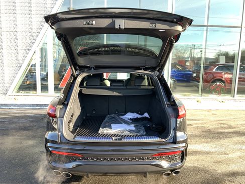 New 2025 Audi SQ5 Premium Plus image 23