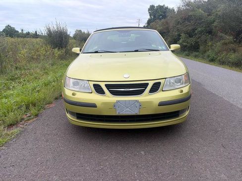 Used 2004 Saab 9-3 Arc FWD image 2